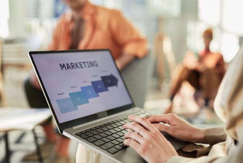 sem agency in singapore, AI search